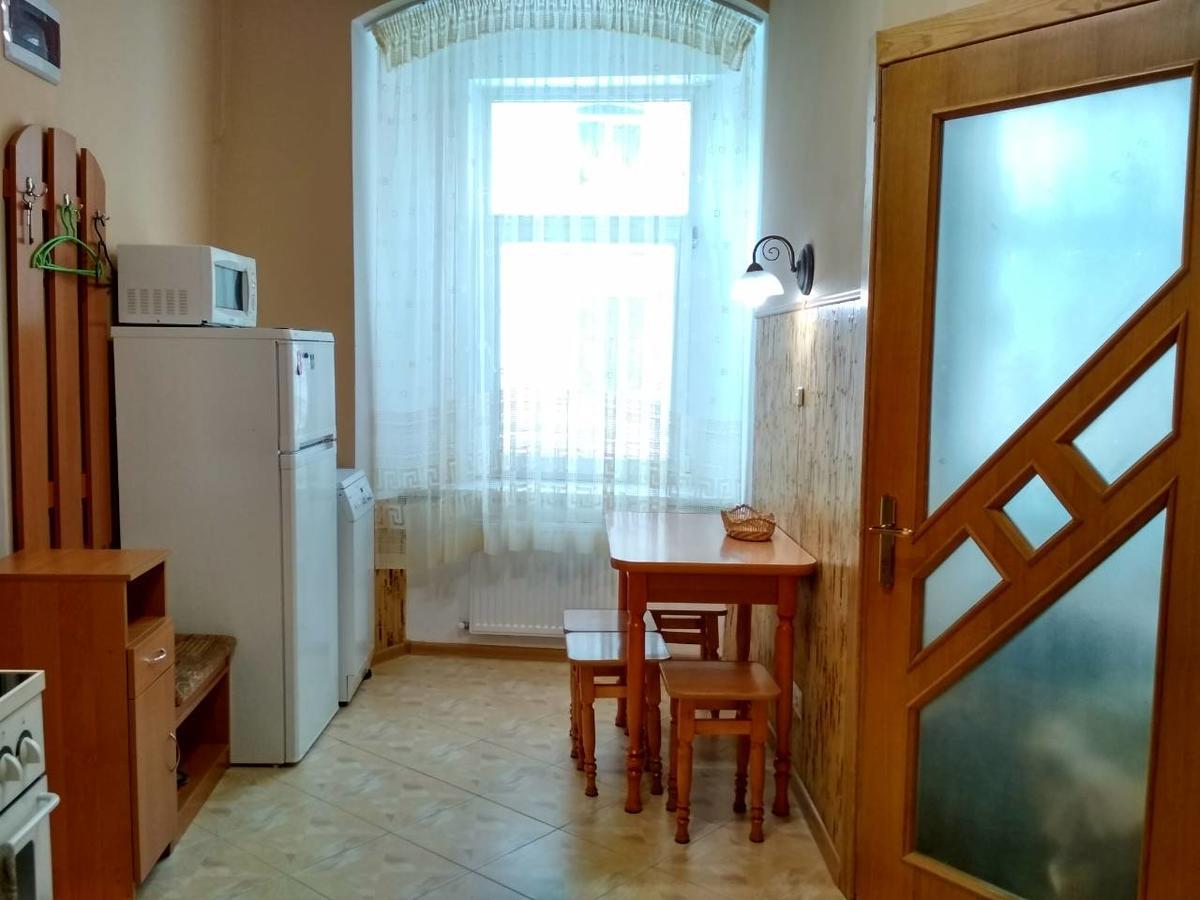 Apartment On Virmens'Ka Street 利沃夫 外观 照片